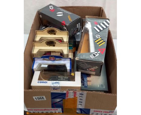 A quantity of boxed Corgi classics including vintage Glory and Lledos 
