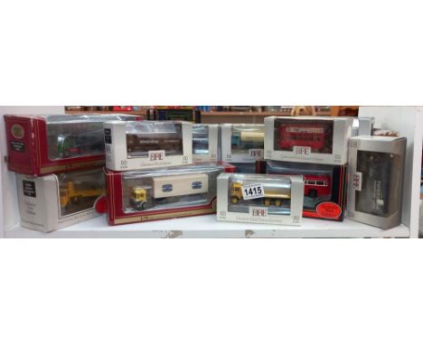 A quantity of boxed EFE '00' scale models 