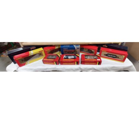 10 boxed '00' gauge Hornby Bachmann branchline dapol goods wagons 