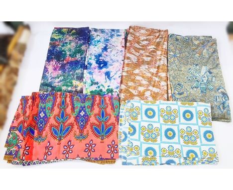 Assorted textiles to include African design fabric, late 20th century patterned fabric, vintage towel, crochet bedcover, smal