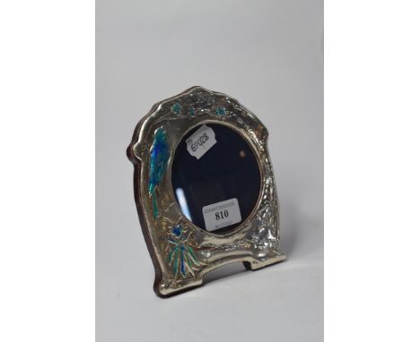 An Art Nouveau style silver photograph frame, 15.5 x 14 cm