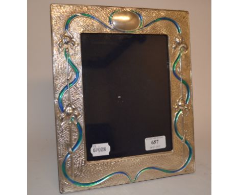 An Art Nouveau style silver photograph frame, 29 x 24 cm