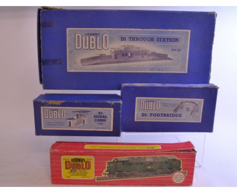 A Hornby Dublo Co-Co diesel electric locomotive, 2232, boxed, similar track side furniture, buildings and items, a violin wit