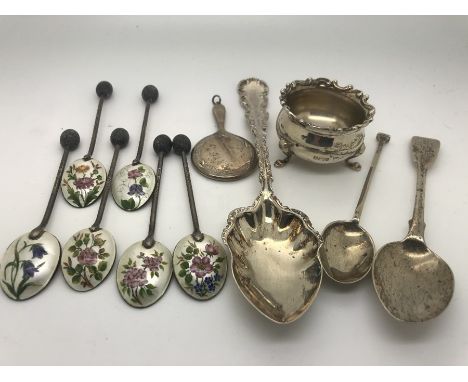 Silver to include enamel coffee bean spoons, Birmingham 1924, preserve spoon, Sheffield 1899, 2 silver teaspoons, salt and a 