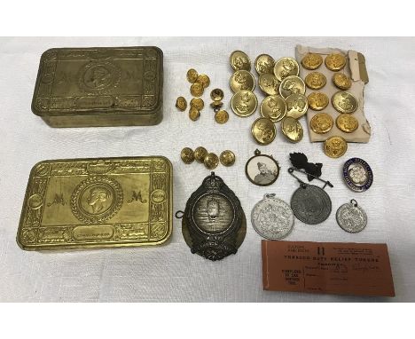 Two WW I Queen Mary Christmas tins, large cap badge mine clearance service, Royal Navy brass buttons, Ubique badge, Royalty c