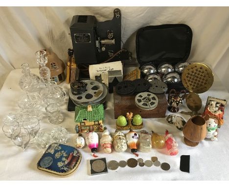 Mixed lot, Kodascope Eight model 30 film projector, Boules, vintage Christmas tree decorations, dressing table, glassware, sm