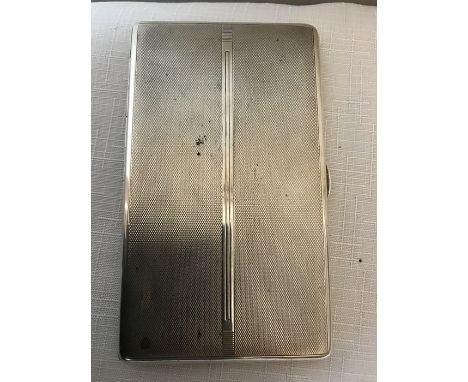 An engine turned silver cigarette case Birmingham 1941. 178.7gms. 