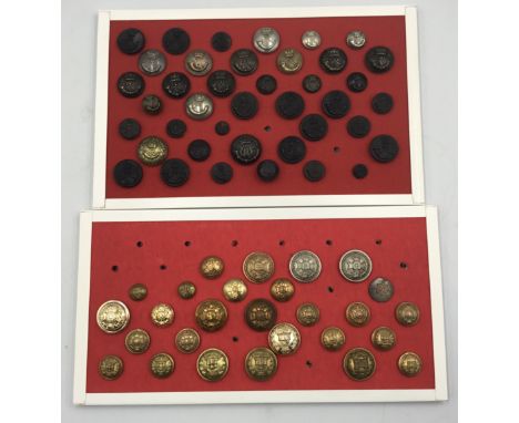 A good selection of late 19th and 20th century British military tunic buttons, in various sizes and finishes, including brass