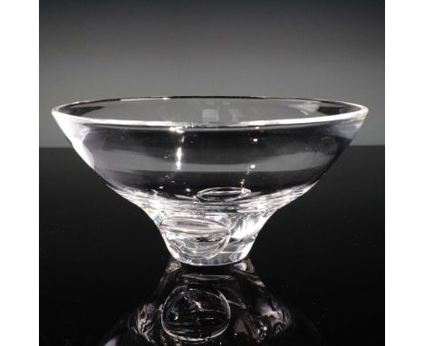 This elegant Talisman bowl by Steuben exemplifies the clean lines and refined craftsmanship for which the esteemed American g