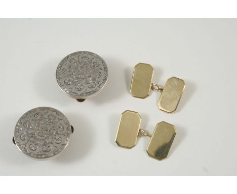 A PAIR OF 9CT. GOLD CUFFLINKS of octagonal plain form, 4.6 grams, together with a pair of silver dress buttons.