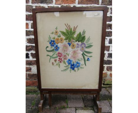 Flower embroidered folding table / fire screen&nbsp;