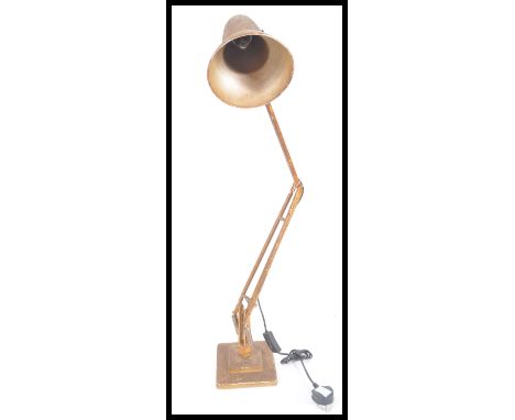 A vintage pre war Herbert Terry 1227 Anglepoise table / desk lamp in original gilt scrumble painted finish. Features a solid 