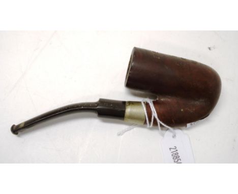 Boer War Oom-Paul style pipe front of bowl enscribed "Boer War, South Africa, 1899-1900, 1901" and stem to bowl marked "E.E.C