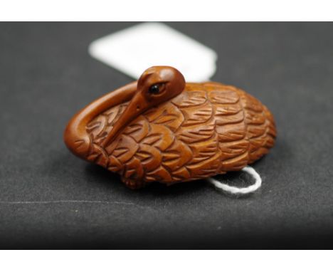 Japanese boxwood netsuke carving of a Crane width 4.5cm approx