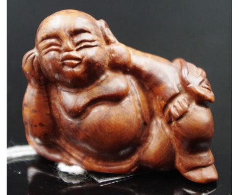 Japanese carved wooden Buddha netsuke 4cm height approx