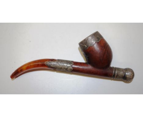 Silver  mounted timber pipe hallmarked Birmingham 1901, amber mouthpiece as found.