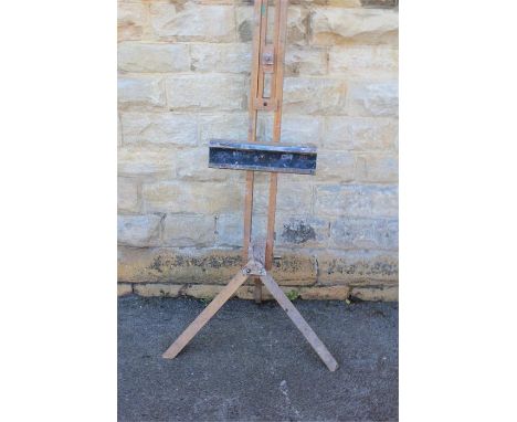 A Windsor &amp; Newton Artist's Easel. The easel with adjustable bracket, approx&nbsp; &nbsp;cms.