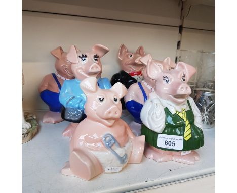 A set of Natwest Wade pigs with one extra (brother) 