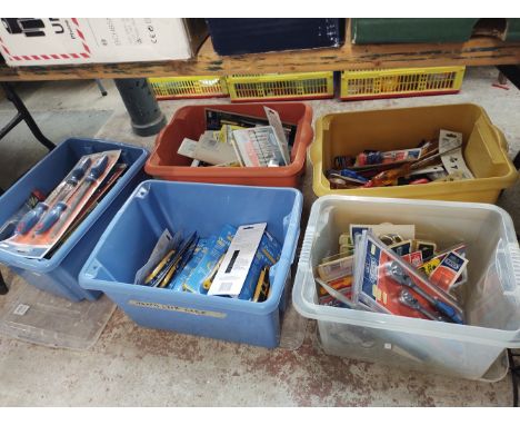 5 boxes of tools, all boxed and unused - 1 box work knives, 1 box ratchet spanners, wire cutters and pliers, 1 box file sets,