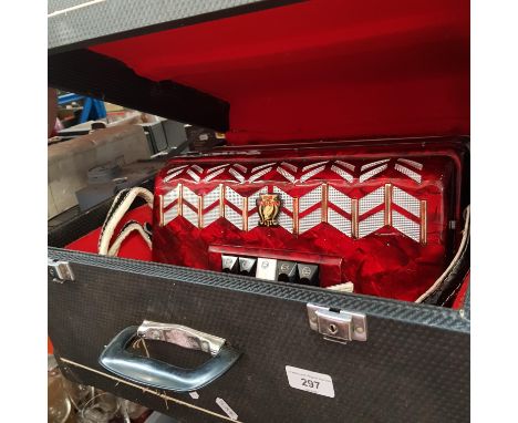 A Parrot accordion model 5354 mews A79.