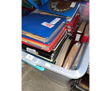 A large quantity of assorted Meccano magazines. 