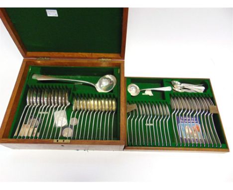 A CANTEEN OF SILVER HANOVARIAN FLATWARE by R. Smart & Son (probably), London 1923, comprising eleven teaspoons, one sauce lad