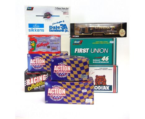 ASSORTED DIECAST MODELS comprising a 1/24 scale Revell 1998 Kodiak Chevrolet Monte Carlo; 1/24 scale Revell 1998 First Union 