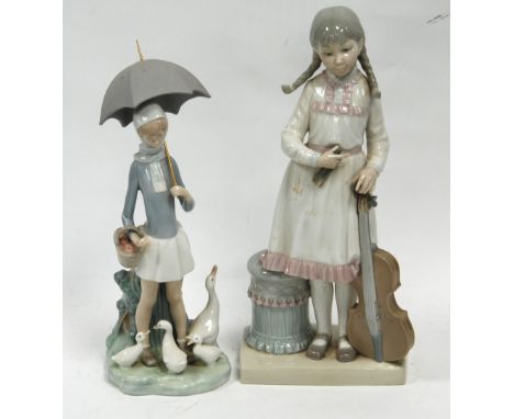 LLADRO PORCELAIN FIGURE, GIRL WITH CELLO, ON OBLONG BASE, LLADRO PORCELAIN FIGURE, GIRL WITH UMBRELLA AND FOUR DUCKS