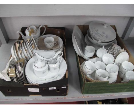 A Porcelaines de Limoges Reunies China Service, comprising of lidded tureen, large serving dishes, teapot, teacups, saucers, 