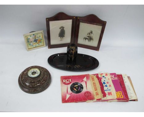 Serpentine Barometer 19.5cm diameter, Donald Duck Glen Clock, Elvis Presley 45RPM records, etc:- One Tray.