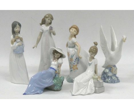 A Collection of Boxed Nao Figurines to Include 'Elegant Pose', 'Floral Spirit', 'Swan', 'Spring Has Come', 'A New Doll', and 
