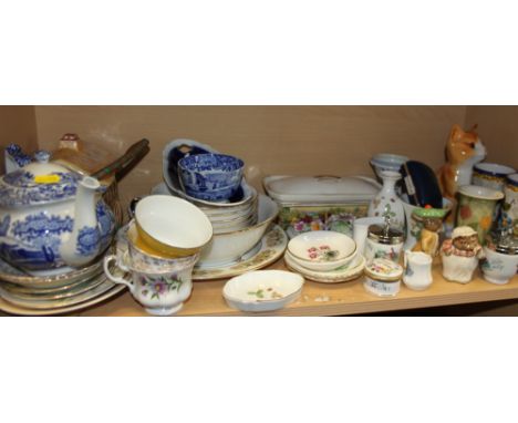 A Copeland Spode "Italian" pattern teapot, a quantity of Wedgwood china, a model of a cat, a pair of spill vases and other it