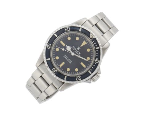 Automatic, circular black dial, luminous markers, dots and hands, sweep seconds, rotating calibrated bezel, screw-down crown,
