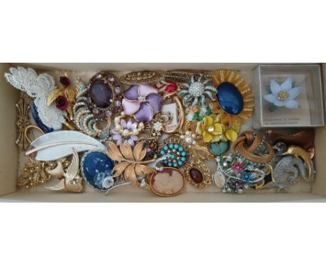 A tray of vintage costume jewellery.  