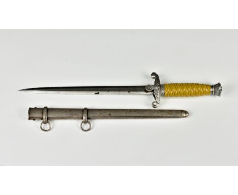 A WWII style German Army Officer's dagger and scabbard, F W HOLLER, BERLIN to 10 inch blade, oak leaf decoration to hilt, gua