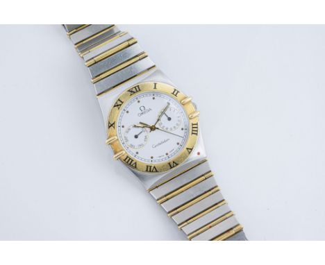 A gentleman's Omega Constellation stainless steel and gold chronometer quartz wrist watch Ref. 3961070, the round white dial 