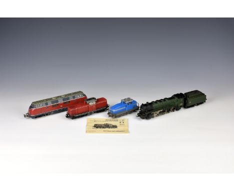 A collection of 1960s-70s Marklin HO gauge model railway including a 3046 SNCF Green Class 150x 2-10-0 heavy freight locomoti
