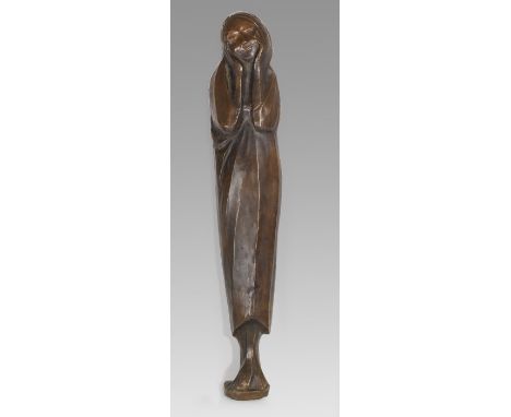 Ernst Barlach  - - 1870 Wedel/Holstein - 1938 Rostock Die Tänzerin. 1926. Bronze mit dunkelbrauner Patina. Laur 407. An der S