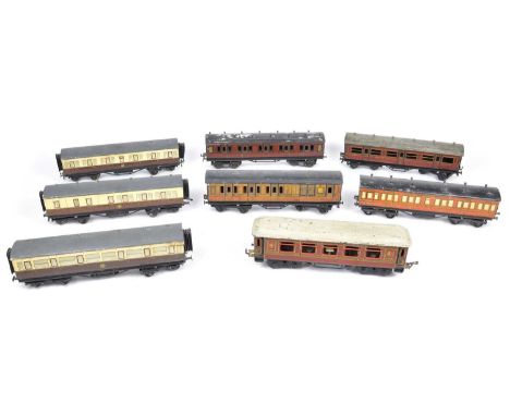 Eight O Gauge Scale, 32 mm gauge railway locomotive carriages and coaches to include a Bing LMS dining coach, wooden LMS 578 