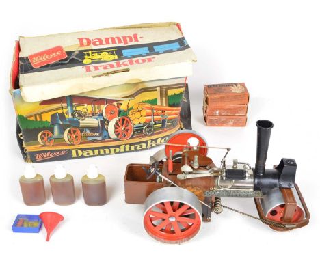 Wilesco Dampftraktor D45, boxed traction engine with accessories to include 3 packs of Mamod solid fuel tablets, plastic funn