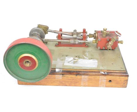 Large horizontal steam engine on wooden base, 42cm x 27cm