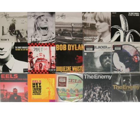 THE INDIE (2000s) A TO Z 7" ARCHIVE - 'Ds &amp; Es'. From The D's and E's is this collection of 65 x 45s. Artists/titles incl