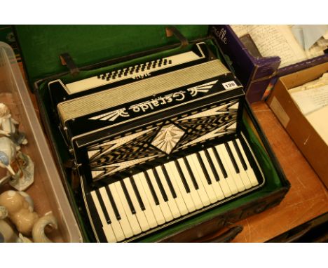 Boxed Geraldo Accordion