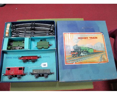 A Boxed Hornby 'O' Gauge Post War Train Set, comprising of 501 0-4-0 Locomotive, LNER green, R/No. 1842, Four Wheel Tender, t