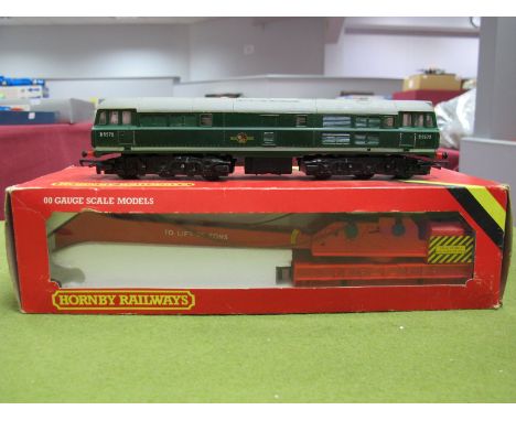 A Triang "00" Gauge #r357 Class 31 Diesel Electric Locomotive in B.R Green #D5572,  Together with a boxed Hornby R.739 operat