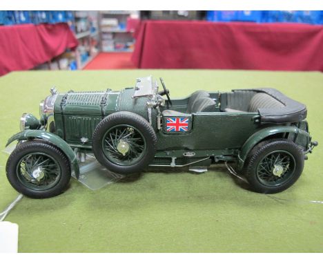 A Franklin Mint 1:24th Scale Highly Detailed Diecast 1929 Bentley Blower Supercharged 24 Le Mans Race Car, model has been dis