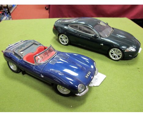 Two 1:18th Scale Highly Detailed Diecast Jaguar Cars, Pauls Model Art (Minichamps) Coupe in green and Auto Art XKSS in metall