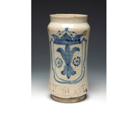 Late 19th century Aragonese albarello.Glazed ceramic.It presents faults in the polychromy and some hair in the mouth.Measurem