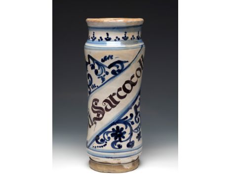 Albarelo "faixes i cintes". Catalonia, 18th century.Ceramic.Presents restorations.Measurements: 30 x 11 cm.Albarelo made of c