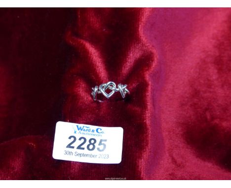 A 925 silver Ring in heart design, size R.